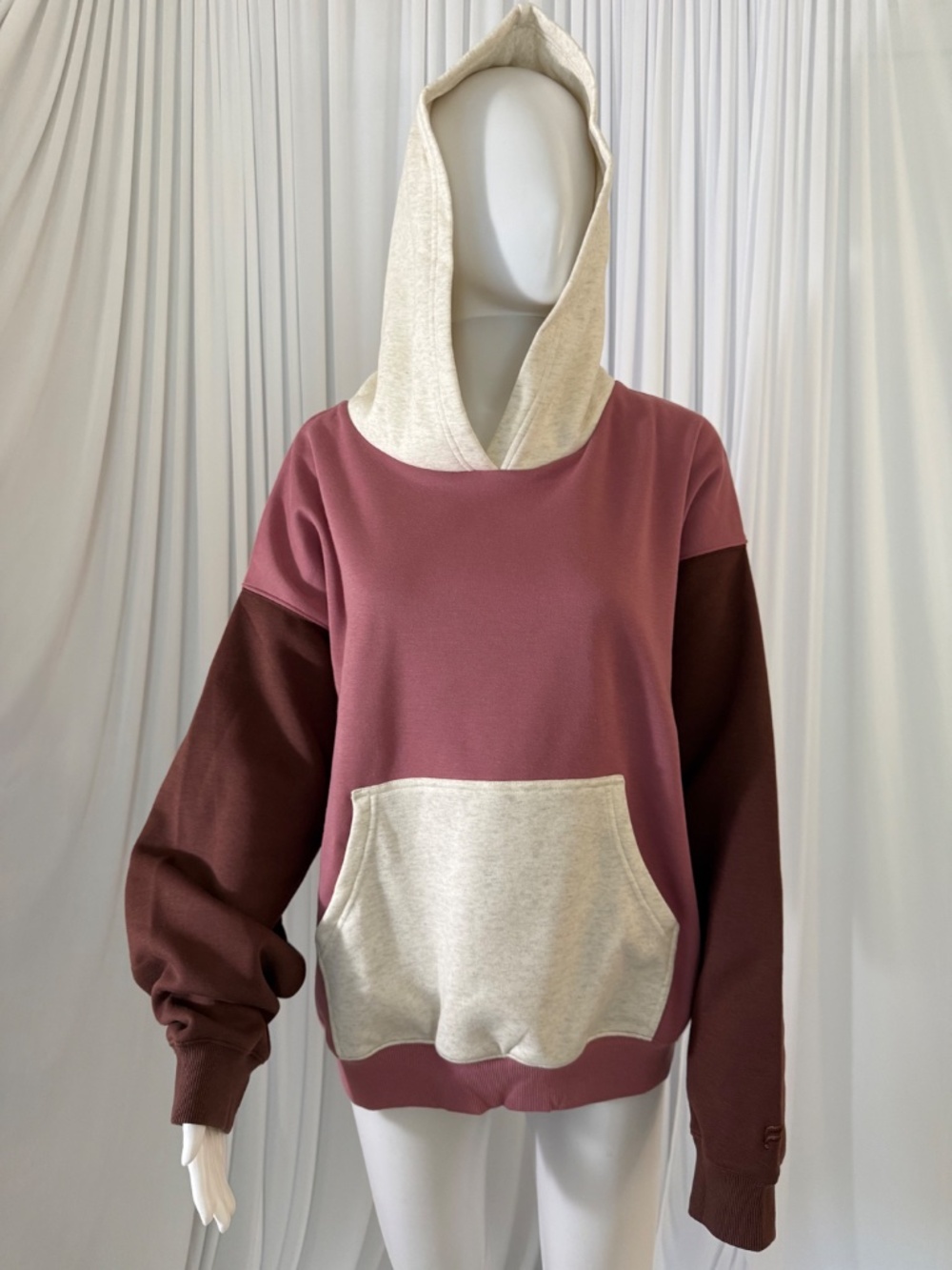 Fabletics Colorblock Pullover Hoodie Sweatshirt Mauve Brown Oatmeal Size XL NWOT - Picture 3 of 16